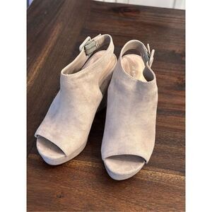 Madden Girl blush peep toe wedge